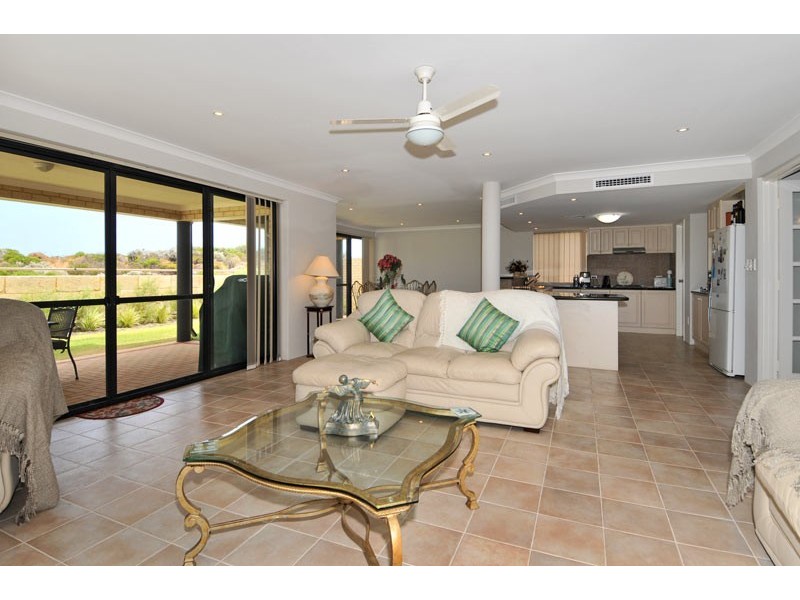 124 Sanctuary Circuit, Dawesville WA 6211