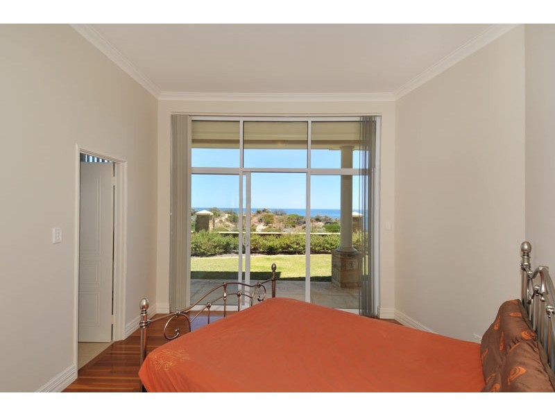 34 Alexis Circle, PORT BOUVARD, Wannanup WA 6210