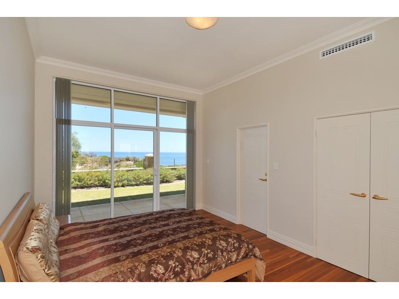 34 Alexis Circle, PORT BOUVARD, Wannanup WA 6210