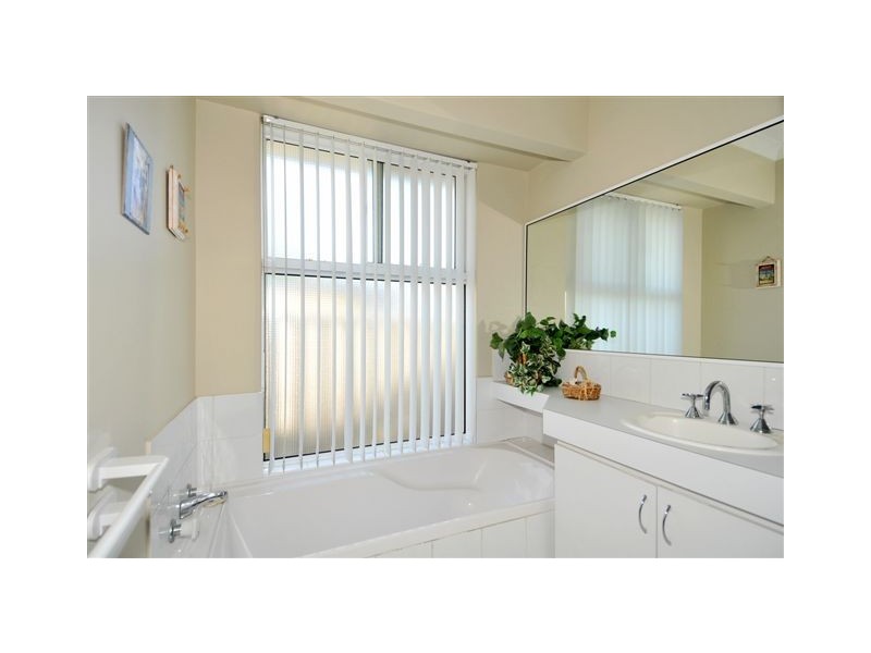 30 Leighton Road East, Halls Head WA 6210