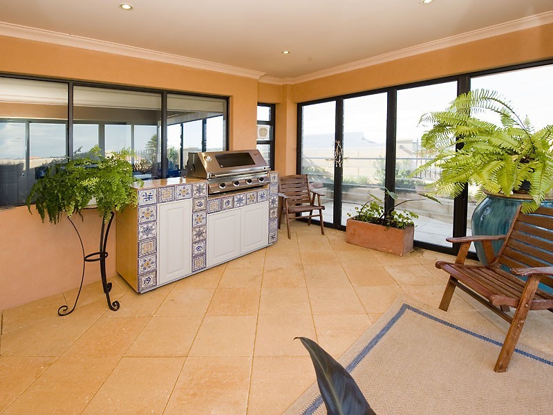 1 Storm Lane, PORT BOUVARD, Wannanup WA 6210