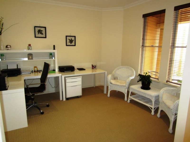 8 Lakeway Retreat, Dawesville WA 6211