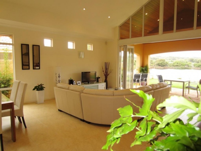 8 Lakeway Retreat, Dawesville WA 6211