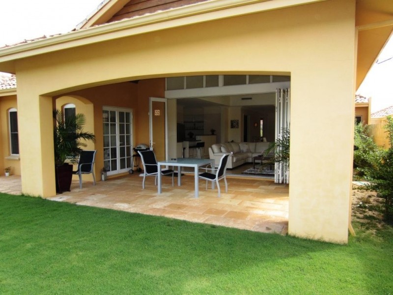 8 Lakeway Retreat, Dawesville WA 6211