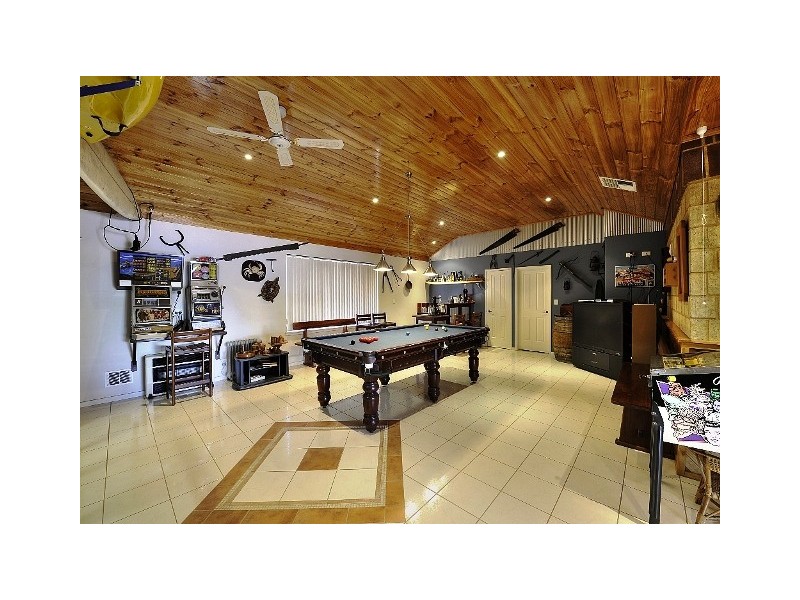 13 WATTLEGLEN AV, Erskine WA 6210