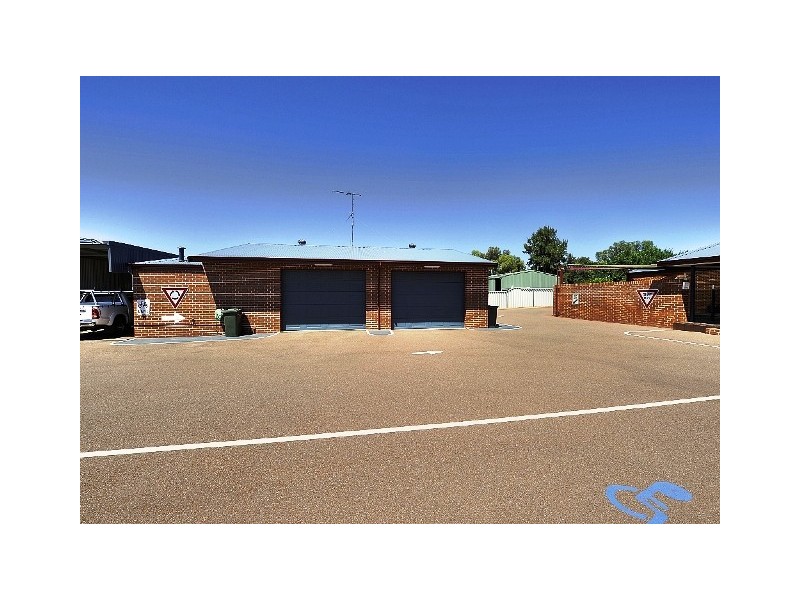 13 WATTLEGLEN AV, Erskine WA 6210
