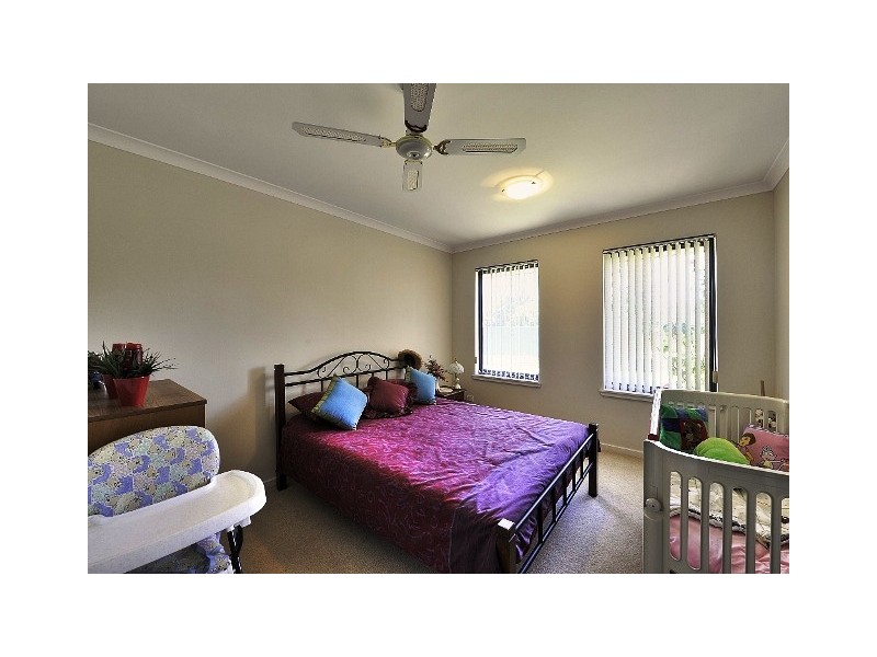 13 WATTLEGLEN AV, Erskine WA 6210