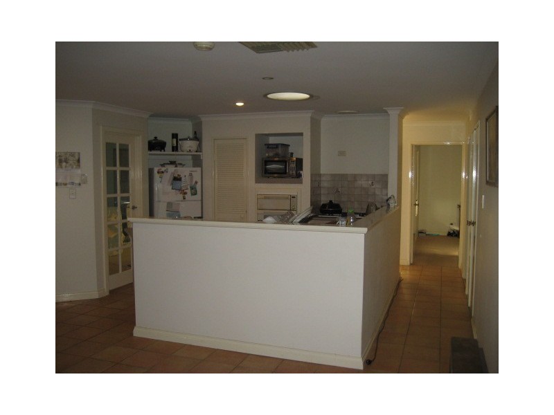 6 Peron Place, San Remo WA 6210