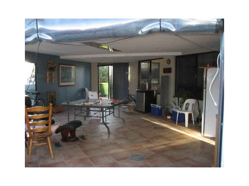 6 Peron Place, San Remo WA 6210