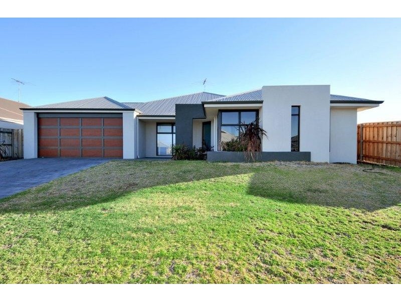 66 Seascapes Boulevard, Halls Head WA 6210