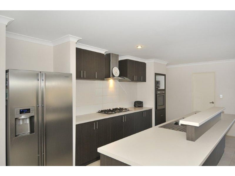 66 Seascapes Boulevard, Halls Head WA 6210