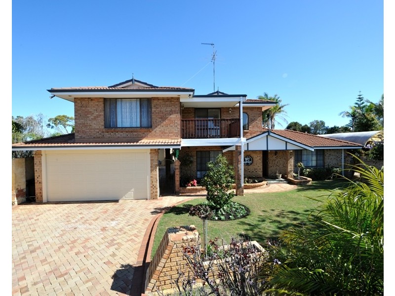 61 Mahogany Drive, Halls Head WA 6210