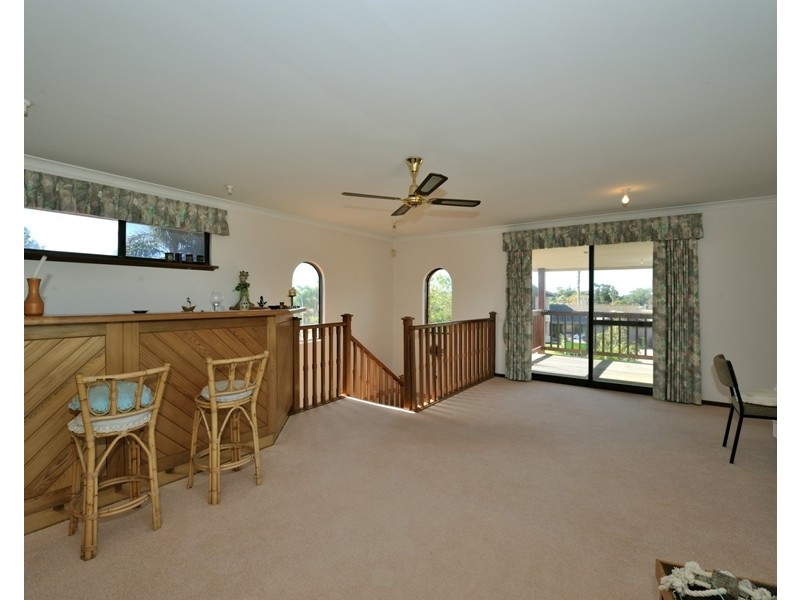 61 Mahogany Drive, Halls Head WA 6210