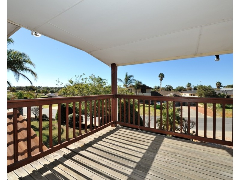 61 Mahogany Drive, Halls Head WA 6210