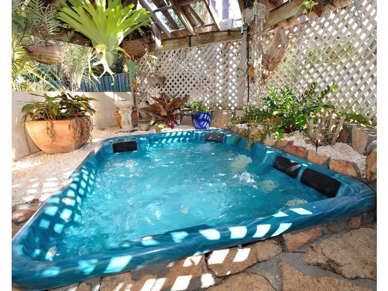 61 Mahogany Drive, Halls Head WA 6210