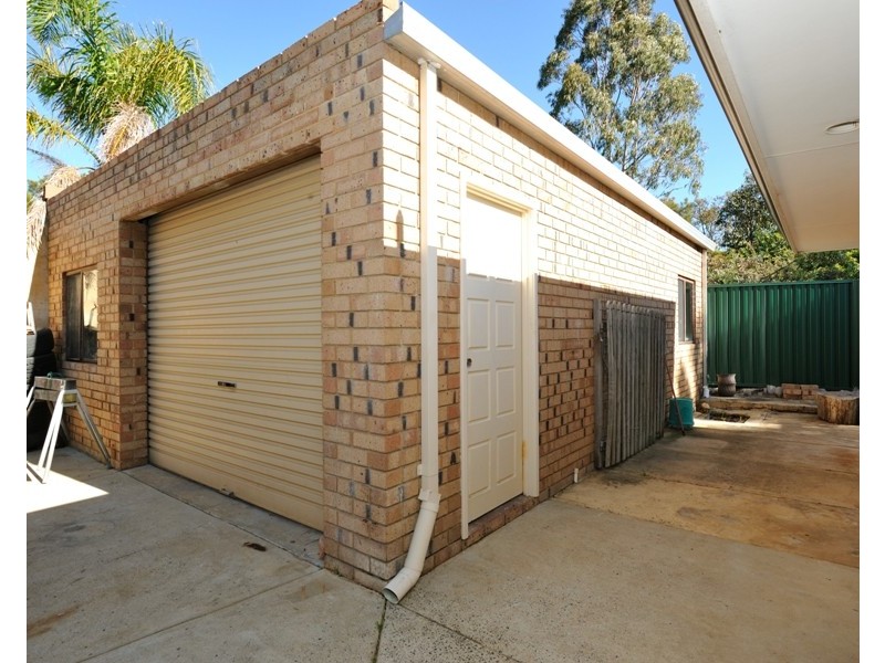 61 Mahogany Drive, Halls Head WA 6210