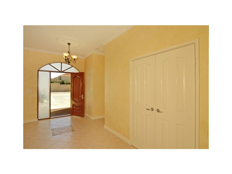 103 Westview Pde, Wannanup WA 6210