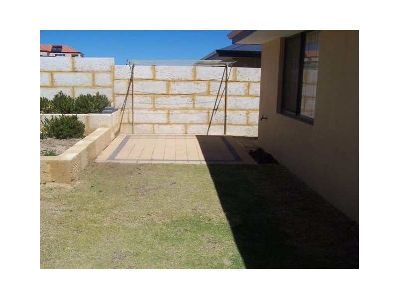 9 Conch Way, Wannanup WA 6210