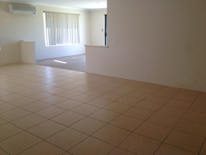 9 Conch Way, Wannanup WA 6210