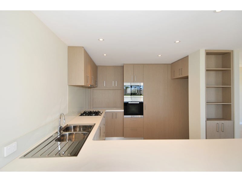 11/18 Caspian Drive, Wannanup WA 6210