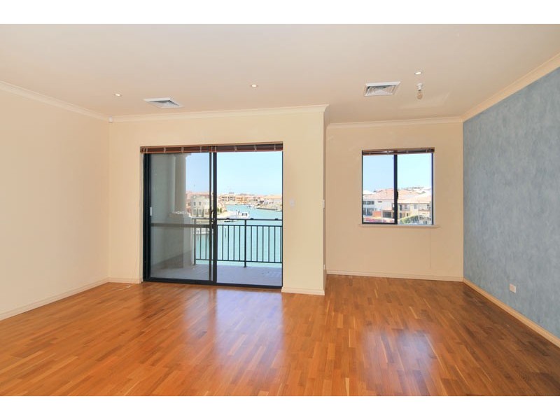 7/7 Village Mews, Wannanup WA 6210