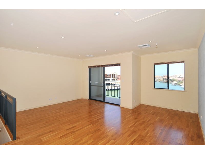 7/7 Village Mews, Wannanup WA 6210