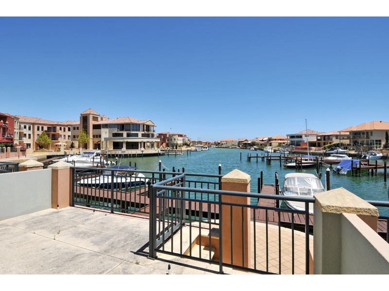 7/7 Village Mews, Wannanup WA 6210