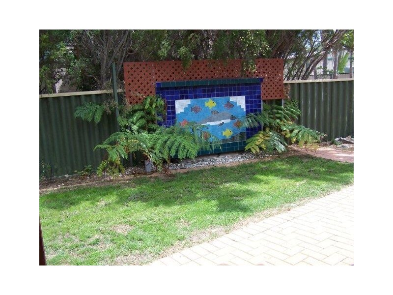 60a Queen Pde, Wannanup WA 6210