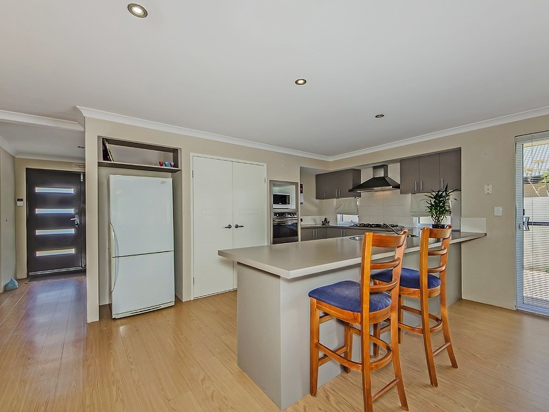 14 Endeavour Circle, Wannanup WA 6210