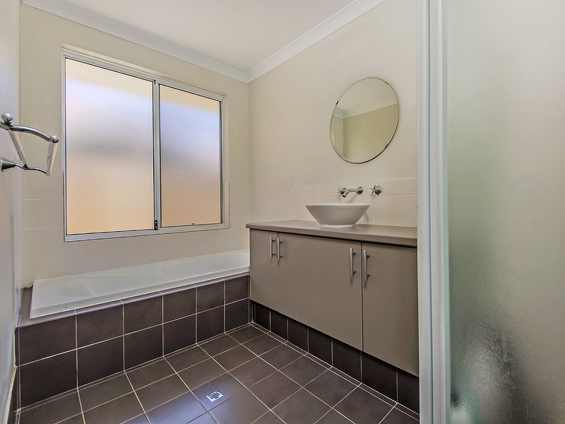 14 Endeavour Circle, Wannanup WA 6210