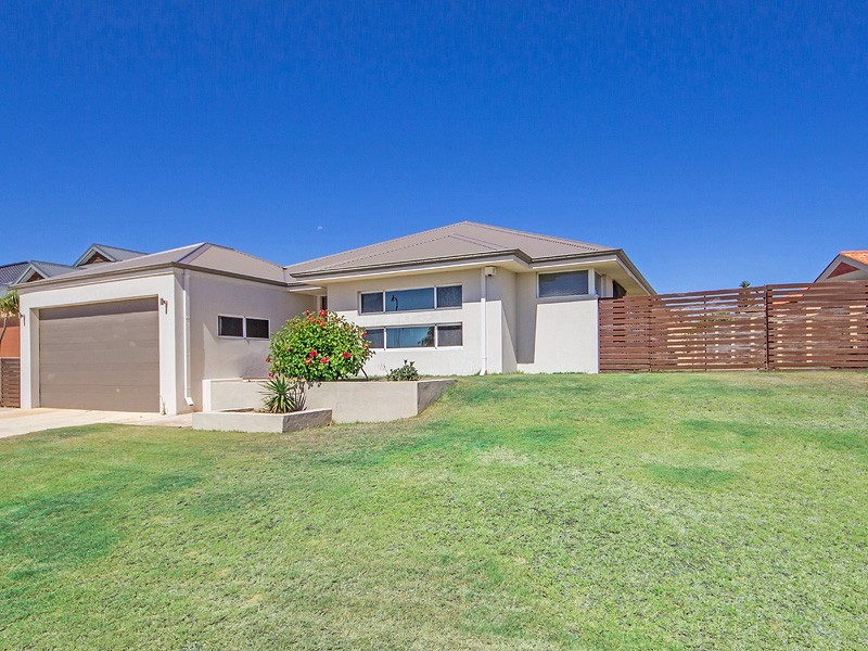 14 Endeavour Circle, Wannanup WA 6210
