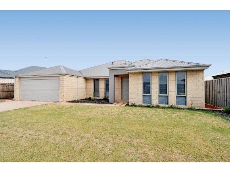32 Carissa Turn, Halls Head WA 6210
