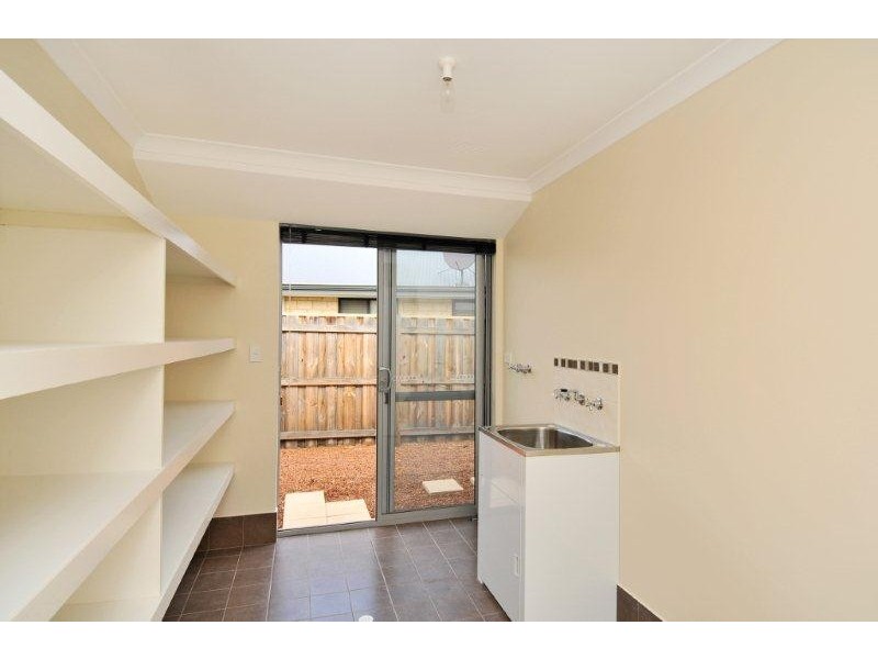 32 Carissa Turn, Halls Head WA 6210