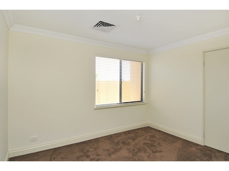 1 Gael Place, Dudley Park WA 6210