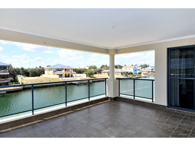 1 Gael Place, Dudley Park WA 6210