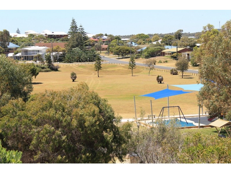 36 Ayrton St, Dawesville WA 6211