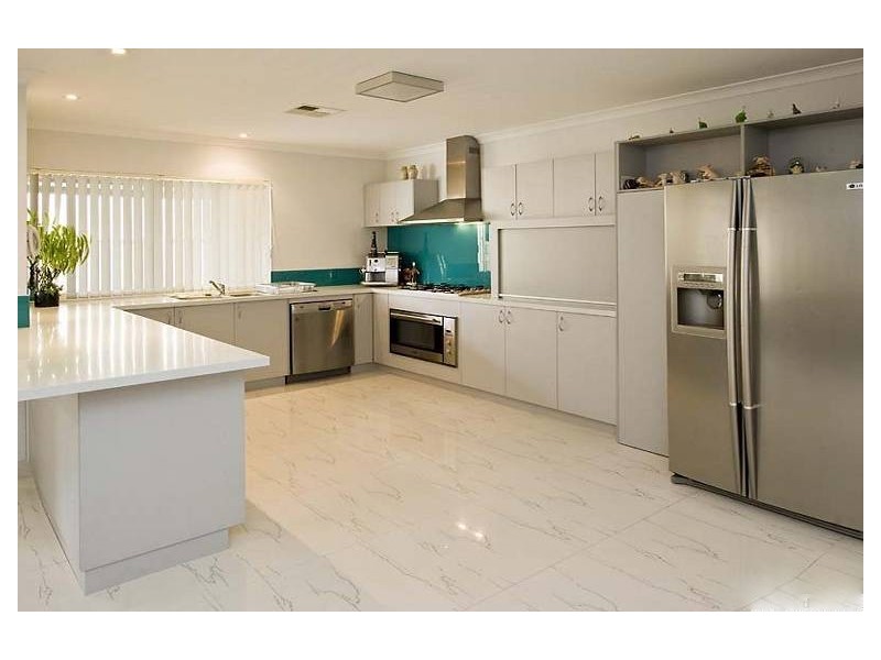 8 Turtles Bend, Secret Harbour WA 6173