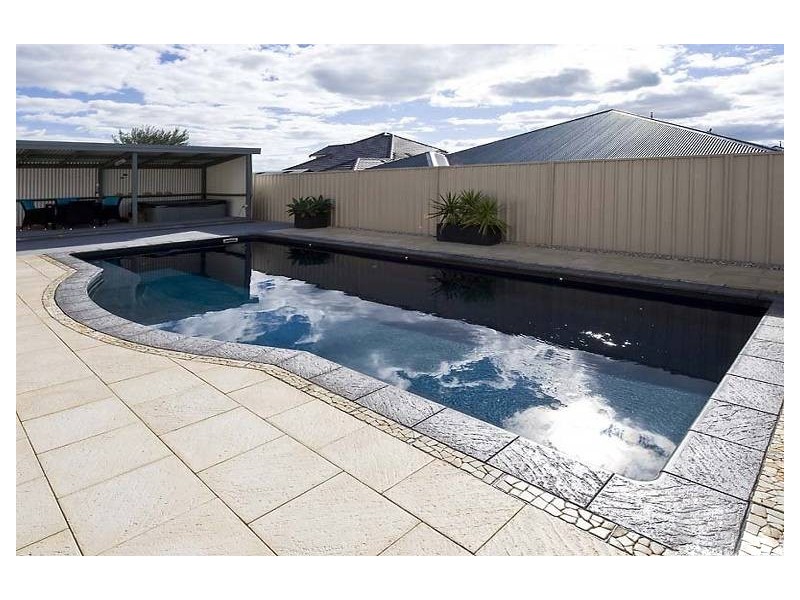 8 Turtles Bend, Secret Harbour WA 6173