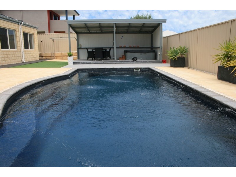 8 Turtles Bend, Secret Harbour WA 6173