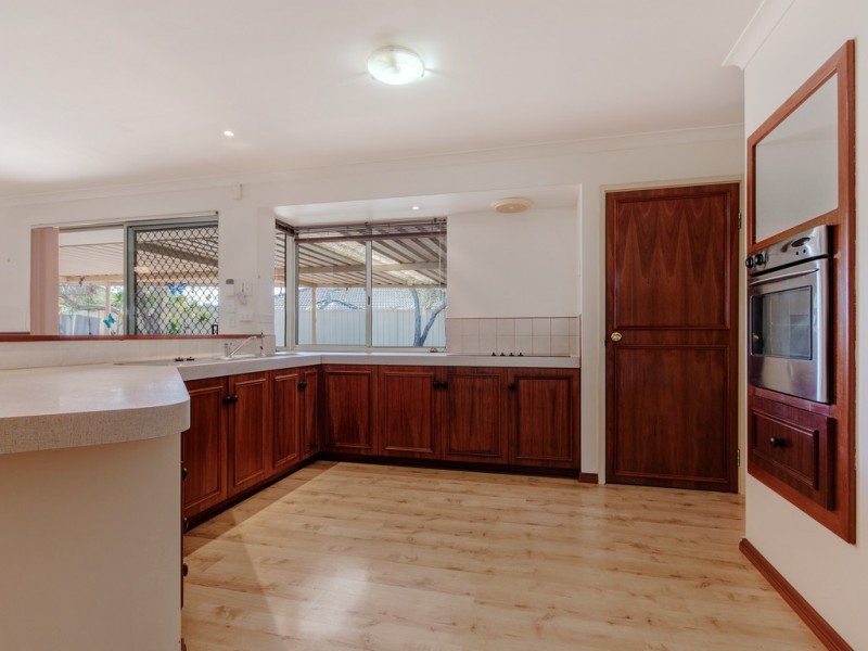 8 Wardell Loop, Dudley Park WA 6210