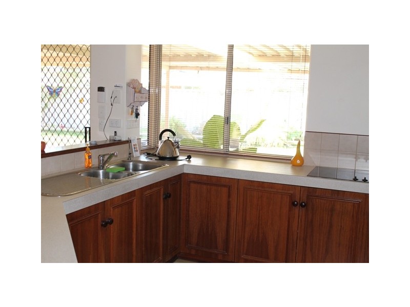 8 Wardell Loop, Dudley Park WA 6210