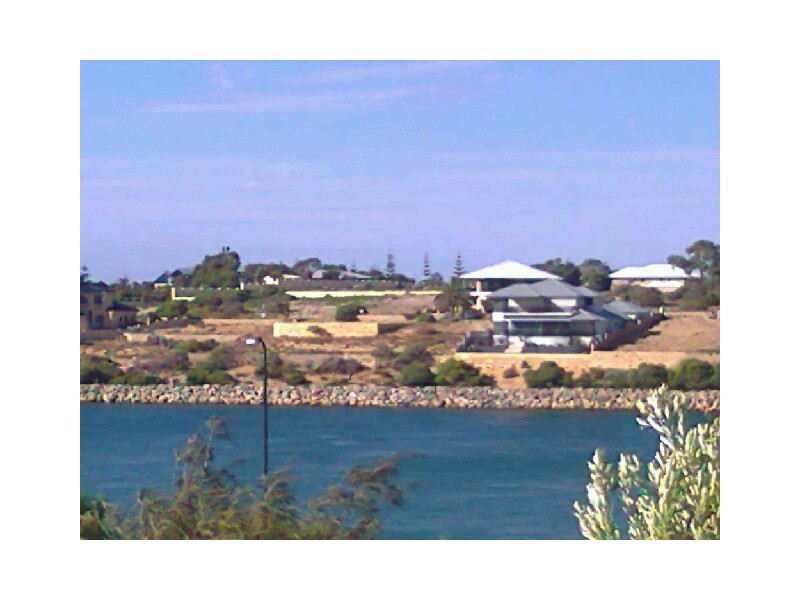 8 Captain Court, Wannanup WA 6210