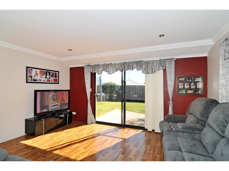 13 Carissa Turn, Halls Head WA 6210