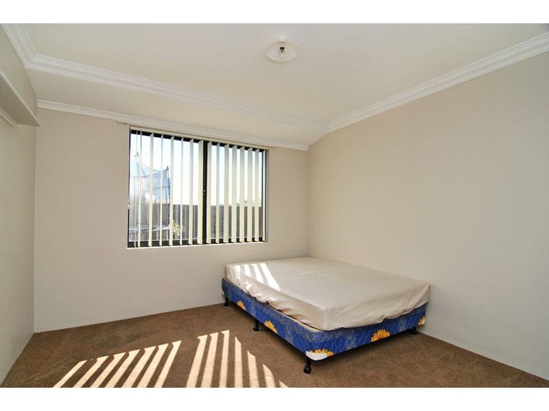 13 Carissa Turn, Halls Head WA 6210