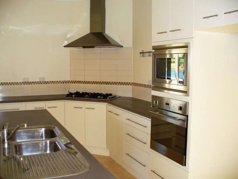 8 Lakeway Retreat, Dawesville WA 6211