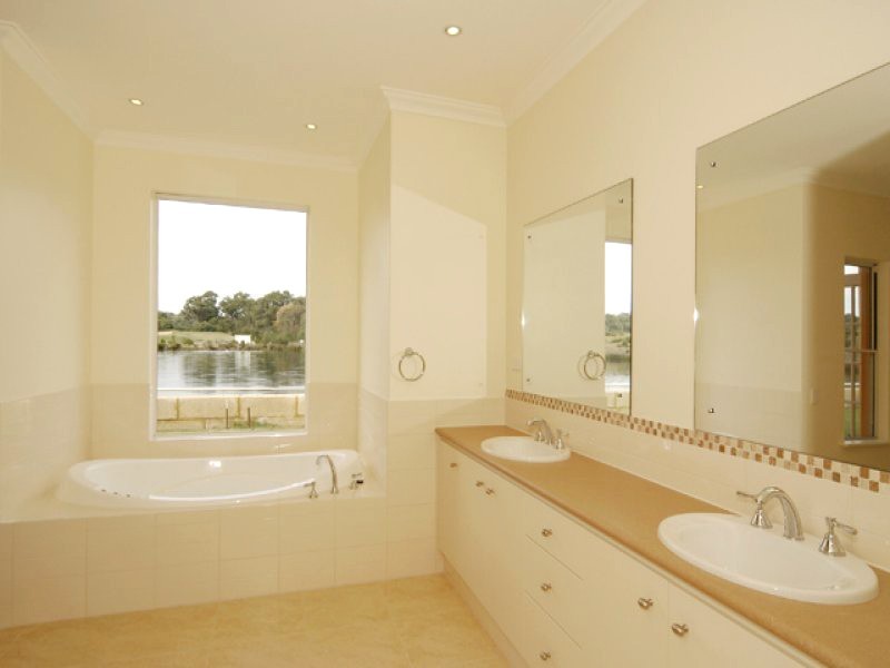 8 Lakeway Retreat, Dawesville WA 6211