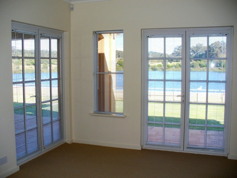 8 Lakeway Retreat, Dawesville WA 6211