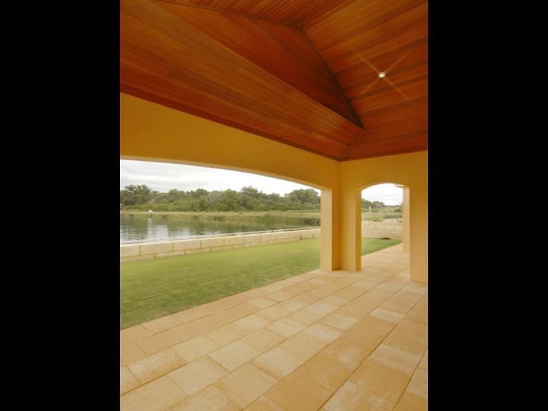 8 Lakeway Retreat, Dawesville WA 6211