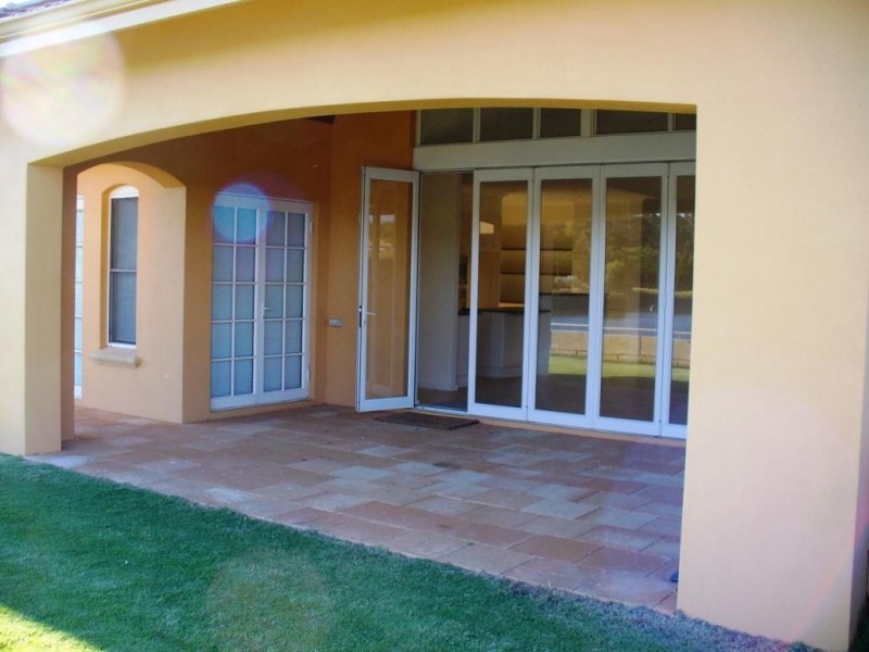 8 Lakeway Retreat, Dawesville WA 6211