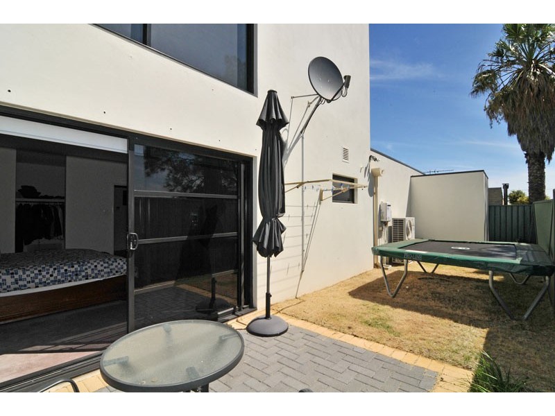 7/24 Oversby Street, Halls Head WA 6210